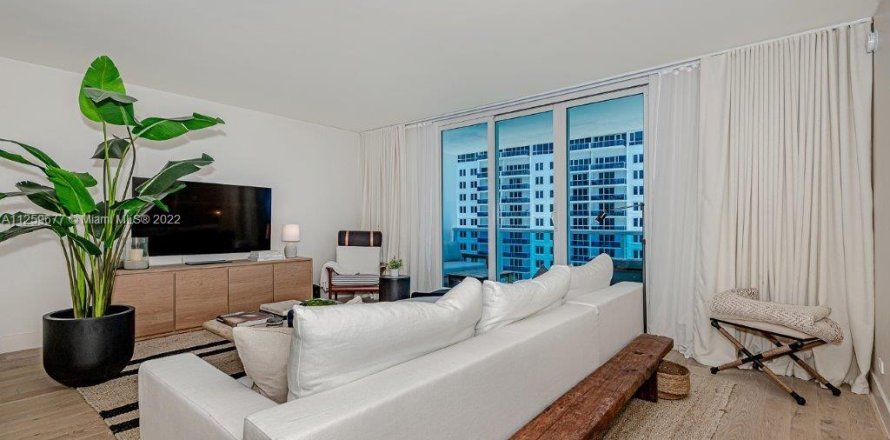 Condo à Miami Beach, Floride, 2 chambres  № 64570