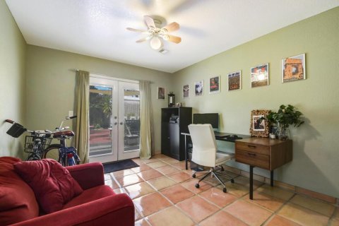 House in Delray Beach, Florida 3 bedrooms, 162.76 sq.m. № 1163129 - photo 13