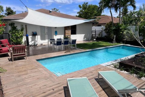 House in Delray Beach, Florida 3 bedrooms, 162.76 sq.m. № 1163129 - photo 5