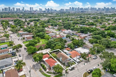 Terreno en venta en Miami, Florida № 1367535 - foto 9