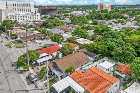 Terreno en venta en Miami, Florida № 1367535 - foto 11