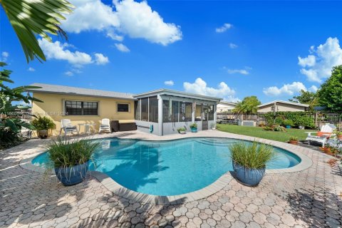 Villa ou maison à vendre à Miami, Floride: 3 chambres, 113.53 m2 № 1384139 - photo 23