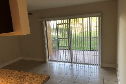 Copropriété à vendre à Tamarac, Floride: 3 chambres, 108.42 m2 № 1154704 - photo 26