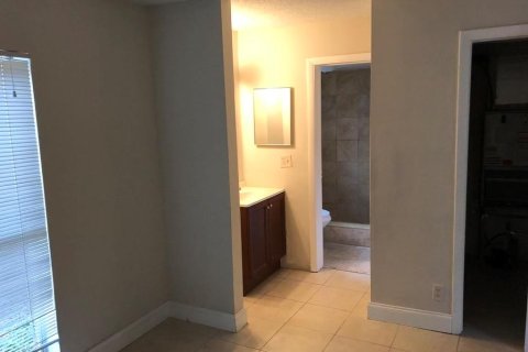 Condominio en venta en Tamarac, Florida, 3 dormitorios, 108.42 m2 № 1154704 - foto 3