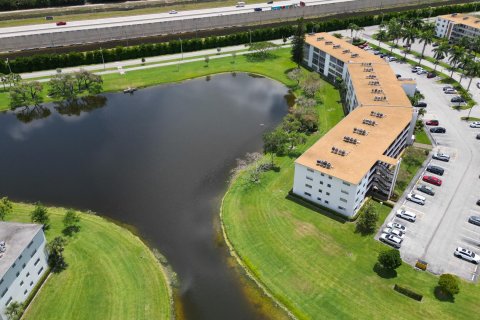 Copropriété à vendre à Boca Raton, Floride: 2 chambres, 83.24 m2 № 1154636 - photo 14