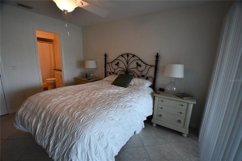 Appartement à louer à Punta Gorda, Floride: 2 chambres, 102.19 m2 № 212870 - photo 16