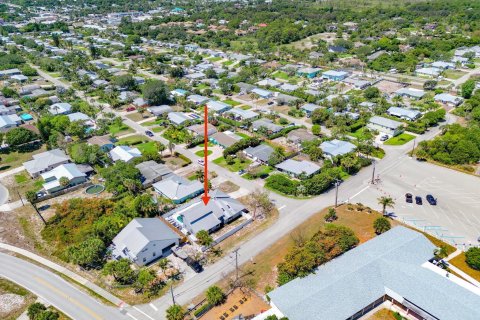 Villa ou maison à vendre à Jensen Beach, Floride: 4 chambres, 182.74 m2 № 1228602 - photo 7