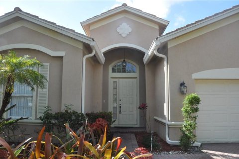 House in Weston, Florida 4 bedrooms, 230.03 sq.m. № 1120231 - photo 16