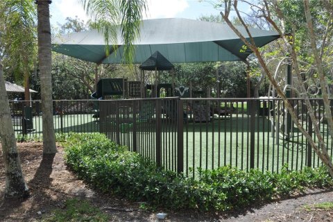 Villa ou maison à louer à Weston, Floride: 4 chambres, 230.03 m2 № 1120231 - photo 3