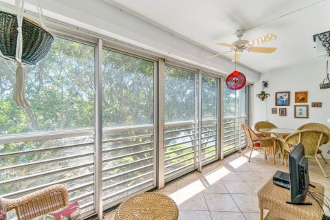 Copropriété à vendre à Coconut Creek, Floride: 2 chambres, 119.94 m2 № 1103483 - photo 3