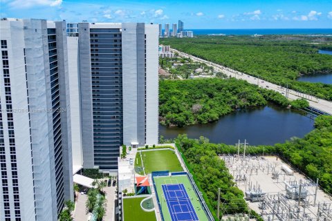 Copropriété à vendre à North Miami Beach, Floride: 2 chambres, 104.33 m2 № 1292784 - photo 5