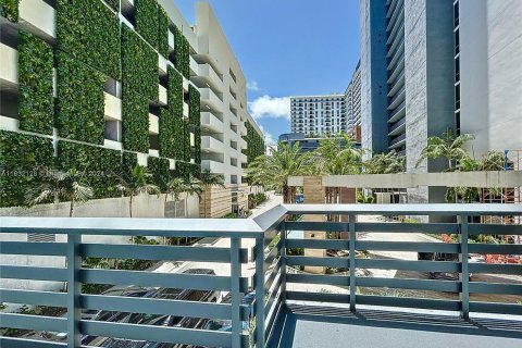 Copropriété à vendre à North Miami Beach, Floride: 2 chambres, 104.33 m2 № 1292784 - photo 8