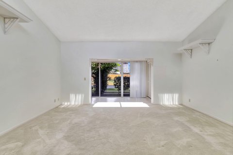 Copropriété à vendre à West Palm Beach, Floride: 2 chambres, 102.47 m2 № 1146613 - photo 25