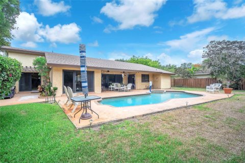 Casa en venta en Plantation, Florida, 4 dormitorios, 212.47 m2 № 1146614 - foto 18