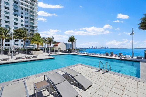 Condominio en venta en Miami, Florida, 1 dormitorio, 70.61 m2 № 1232722 - foto 2