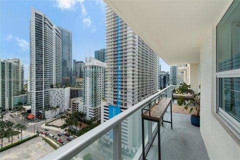 Condo in Miami, Florida, 1 bedroom  № 1232722 - photo 28