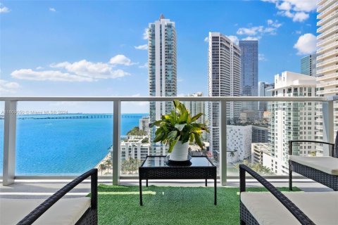 Condo in Miami, Florida, 1 bedroom  № 1232722 - photo 27