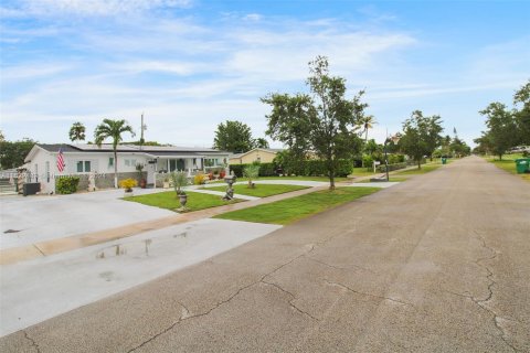 Casa en venta en Cutler Bay, Florida, 4 dormitorios, 133.13 m2 № 1269898 - foto 10