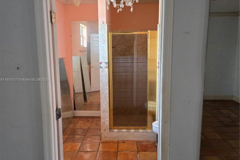 Casa en venta en Miami, Florida, 4 dormitorios, 227.42 m2 № 1398160 - foto 23