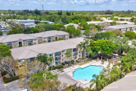 Condo in Royal Palm Beach, Florida, 2 bedrooms  № 1168565 - photo 3