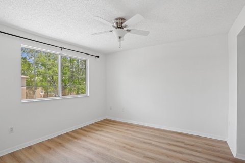 Condo in Royal Palm Beach, Florida, 2 bedrooms  № 1168565 - photo 22