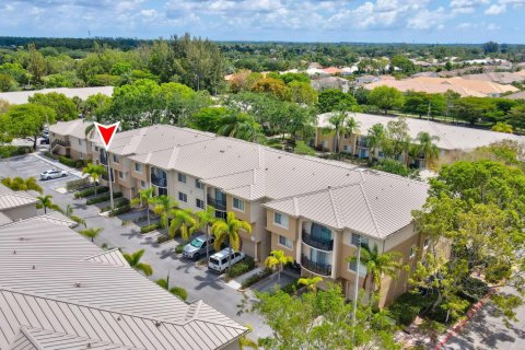 Condo in Royal Palm Beach, Florida, 2 bedrooms  № 1168565 - photo 7