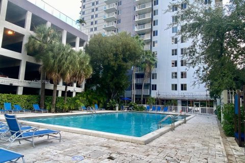 Copropriété à vendre à Miami, Floride: 2 chambres, 84.91 m2 № 1269582 - photo 15