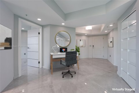 Copropriété à vendre à Miami Beach, Floride: 2 chambres, 111.11 m2 № 1385767 - photo 10