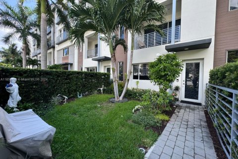 Touwnhouse à louer à Fort Lauderdale, Floride: 3 chambres, 147.44 m2 № 1364254 - photo 2