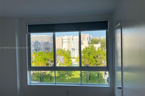 Copropriété à louer à Miami, Floride: 2 chambres, 123.1 m2 № 1364865 - photo 24