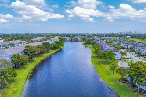 Touwnhouse à vendre à Lauderhill, Floride: 2 chambres, 120.22 m2 № 1364864 - photo 4