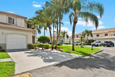 Adosado en venta en Miami, Florida, 3 dormitorios, 154.87 m2 № 1362229 - foto 3