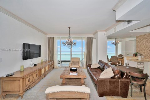 Condominio en venta en Sunny Isles Beach, Florida, 3 dormitorios, 205.69 m2 № 1172591 - foto 7