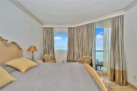 Condominio en venta en Sunny Isles Beach, Florida, 3 dormitorios, 205.69 m2 № 1172591 - foto 4