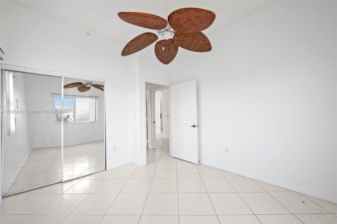 Condominio en venta en Tamarac, Florida, 2 dormitorios, 164.62 m2 № 1172594 - foto 23