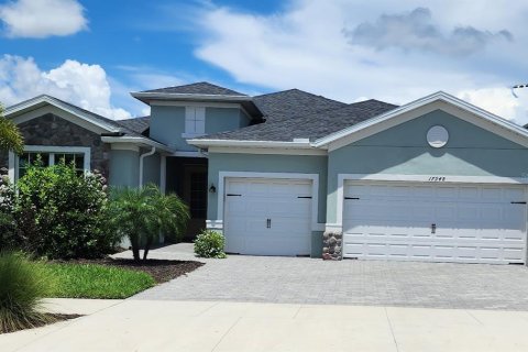 House in Punta Gorda, Florida 3 bedrooms, 228.91 sq.m. № 1315298 - photo 1