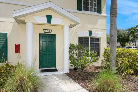 Townhouse in Bradenton, Florida 3 bedrooms, 111.48 sq.m. № 1315220 - photo 4