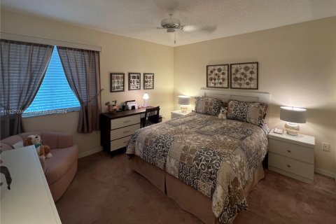 Condominio en venta en Tamarac, Florida, 2 dormitorios, 112.88 m2 № 1000527 - foto 8