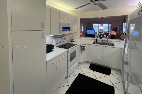 Condominio en venta en Tamarac, Florida, 2 dormitorios, 112.88 m2 № 1000527 - foto 16