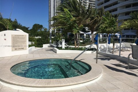 Condo in Aventura, Florida, 3 bedrooms  № 990977 - photo 26