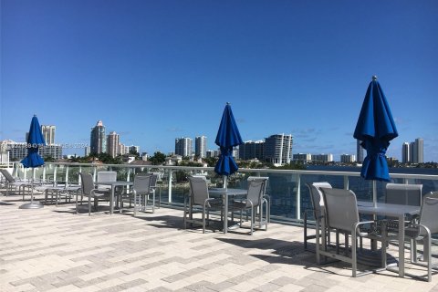 Condominio en venta en Aventura, Florida, 3 dormitorios, 247.58 m2 № 990977 - foto 25