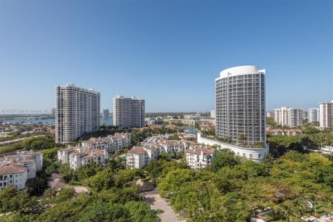 Copropriété à vendre à Aventura, Floride: 3 chambres, 247.58 m2 № 990977 - photo 11