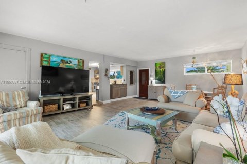 Villa ou maison à vendre à Marathon, Floride: 3 chambres, 184.78 m2 № 1081033 - photo 12