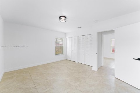 Villa ou maison à vendre à Cutler Bay, Floride: 4 chambres, 181.81 m2 № 1380112 - photo 28