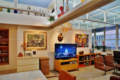 Condominio en alquiler en Miami Beach, Florida, 1 dormitorio, 81.75 m2 № 9467 - foto 6