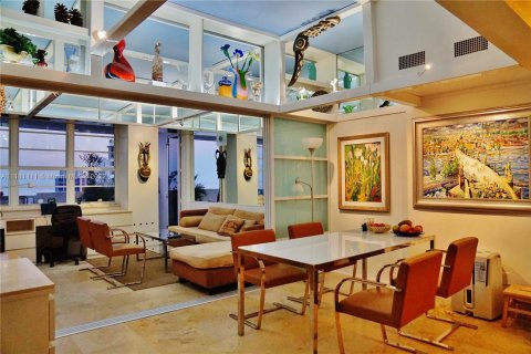 Condo in Miami Beach, Florida, 1 bedroom  № 9467 - photo 5