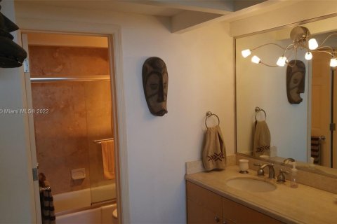 Condominio en alquiler en Miami Beach, Florida, 1 dormitorio, 81.75 m2 № 9467 - foto 15