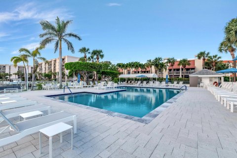 Copropriété à vendre à Boca Raton, Floride: 2 chambres, 112.88 m2 № 1160739 - photo 9