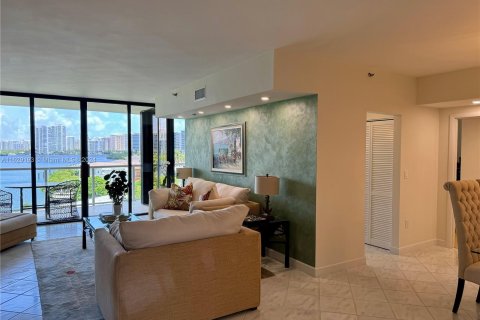 Condo in Aventura, Florida, 2 bedrooms  № 1290874 - photo 4