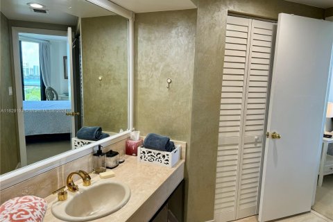 Condominio en venta en Aventura, Florida, 2 dormitorios, 138.89 m2 № 1290874 - foto 22